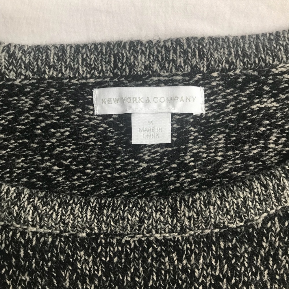 New York & Company Knit Top With Front Pocket - Picture 5 of 8